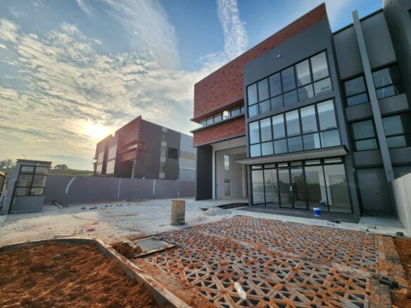 Prime Semi Detached Factory In Elmina Business Park, Sungai Buloh For Rent