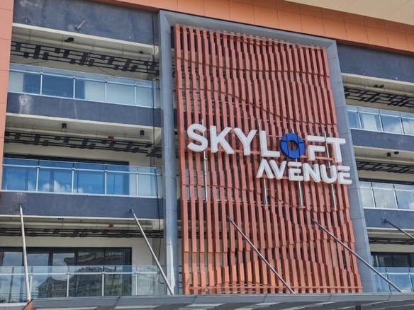 Rare End Lot Opportunity – Premium Commercial Space At Skyloft Avenue