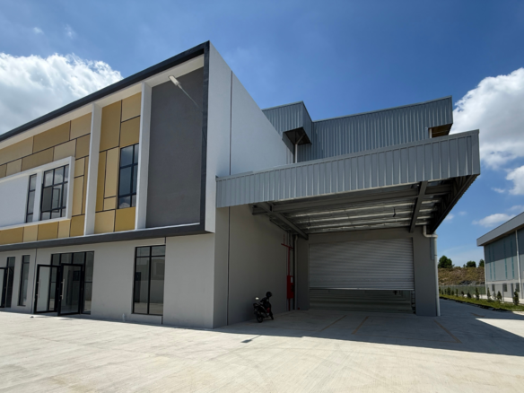 Central Gate Eco Business Park V Detached Factory For Lease – 19,617 Sq Ft | Brand New With Ccc